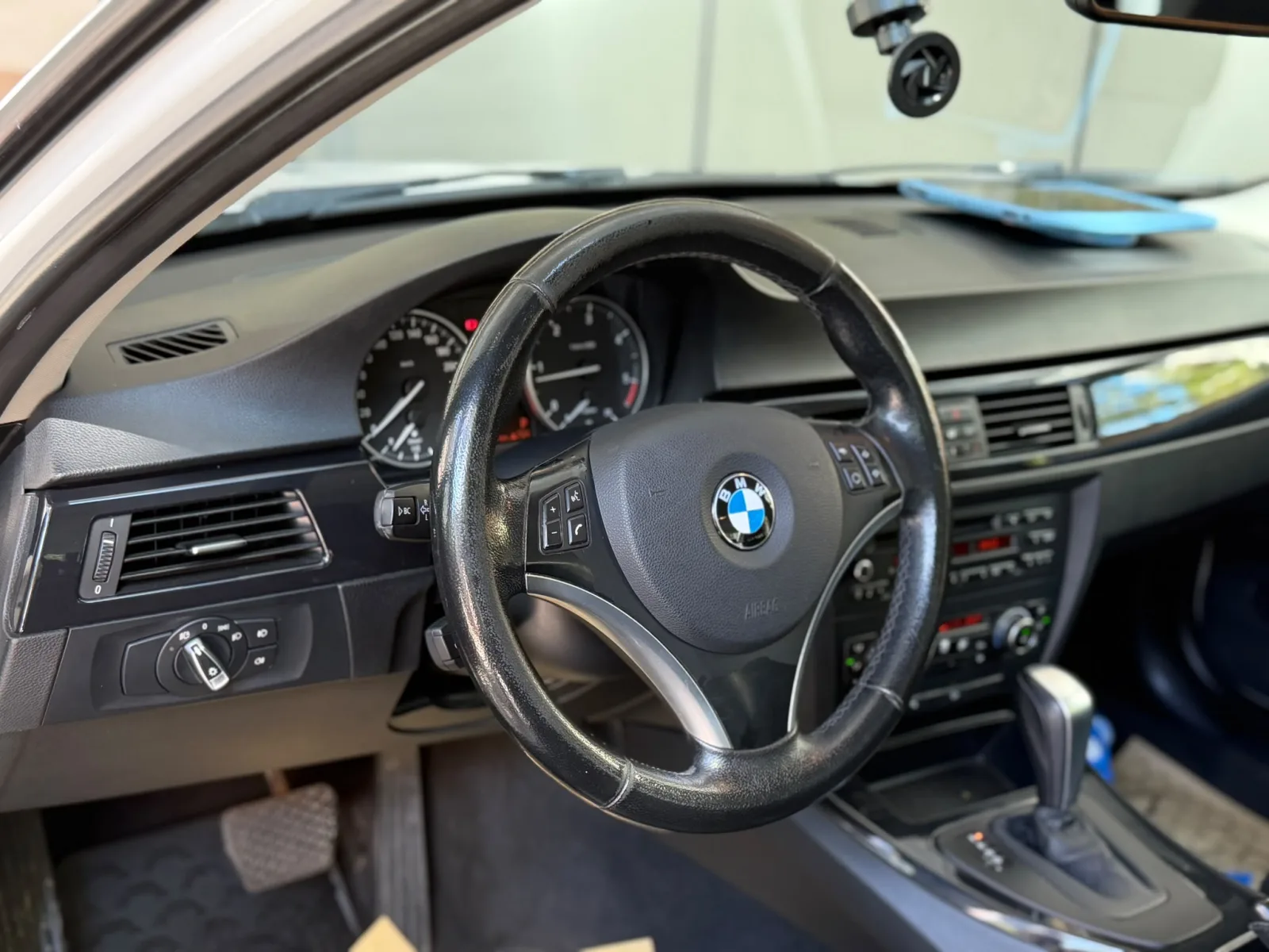 BMW 320d xDrive Comfort — fotoğraf 11