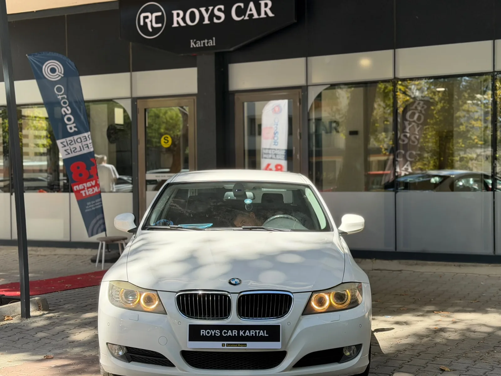 BMW 320d xDrive Comfort — fotoğraf 17